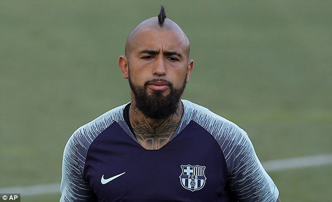 &#34;Vua chấn thương&#34; Vidal: Mắc mưu Bayern, Barca &#34;bị lừa&#34; giống MU? - 1