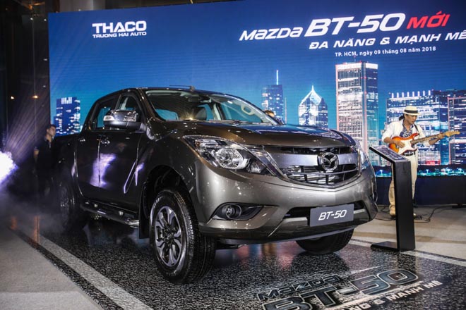 Mazda BT-50 2018 ra mắt với nhiều nâng cấp mới kèm giá bán từ 655 triệu đồng - 1