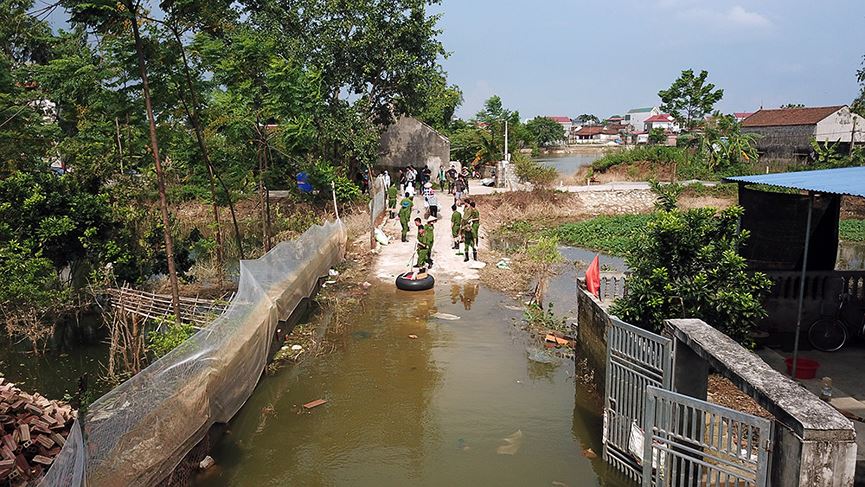 Toàn cảnh vùng trũng ngập huyện Chương Mỹ nhìn từ trên cao - 12