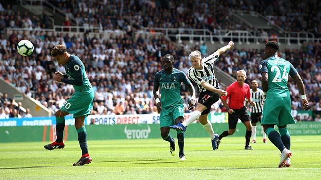 Newcastle - Tottenham: 3 bàn chóng vánh, vận may ngoảnh mặt - 1