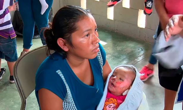 Honduras: Chuẩn bị làm tang lễ, mẹ nhận ra con gái vẫn thở - 1