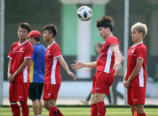 Cực nóng video U23 Việt Nam - U23 Pakistan: Không bản quyền truyền hình, fan xem ở đâu? - 1