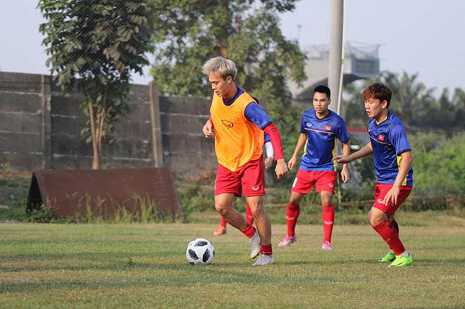 U23 Việt Nam tập đấu Nepal: Không còn lo tập &#34;sân ruộng&#34; - 8