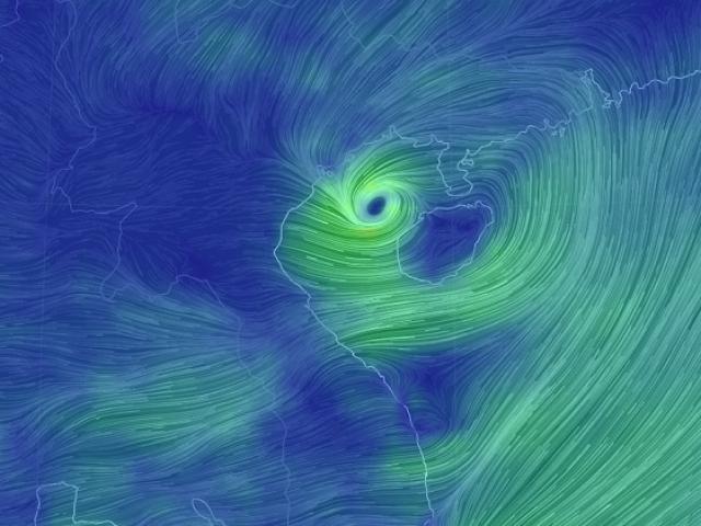 Bão số 4 bất ngờ đi chậm lại, Quảng Ninh – Nghệ An mưa rất to