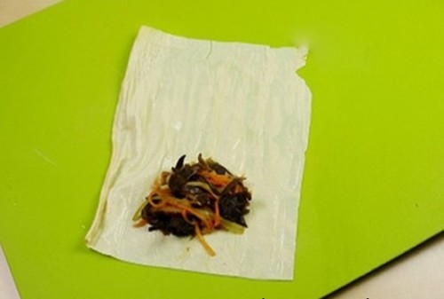 Nem phù trúc chay thơm ngon, vàng giòn cho gia đình đổi món - 3