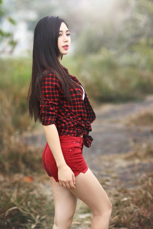 Quỳnh Kool chính là hot girl nổi tiếng từ nhóm hài trên You Tube.