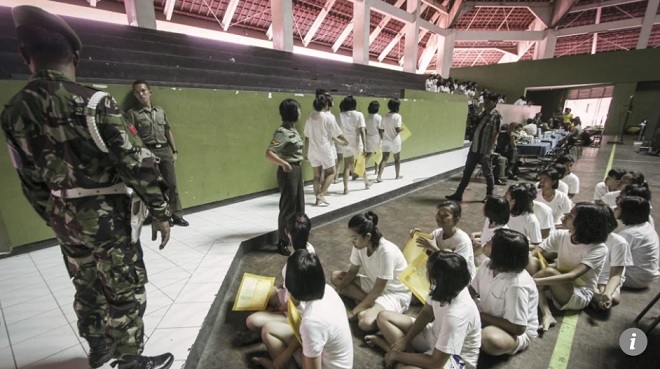 Cô gái Indonesia kể lại chuyện khám trinh tiết hai lần khi nhập ngũ - 1