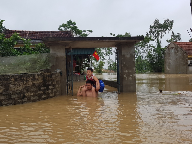 Sơ tán hơn 6.000 dân ở TP Thanh Hóa ra khỏi vùng ngập lụt - 1