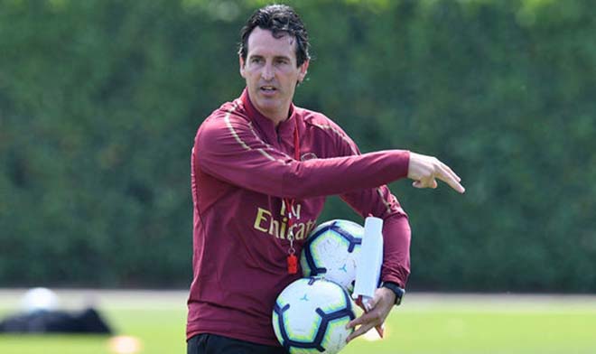 Tin HOT bóng đá trưa 19/8: Chuyên gia lo Arsenal sớm &#34;trảm&#34; Emery - 1