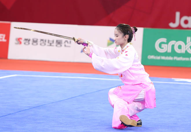 ASIAD: Người đẹp wushu múa kiếm, Khánh Ly trượt huy chương tiếc nuối - 9