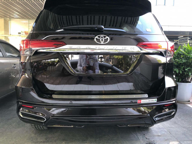 Chi tiết Toyota Fortuner 2018 sau khi lắp xong bộ phụ kiện giá hơn 100 triệu đồng - 3