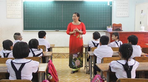 Hà Tĩnh: Giám đốc Sở GD hứa không phải thu tiền HS, giáo viên mừng rơn - 1