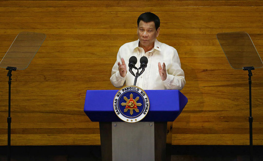 Tổng thống Philippines “cạn tình” với Trung Quốc? - 1