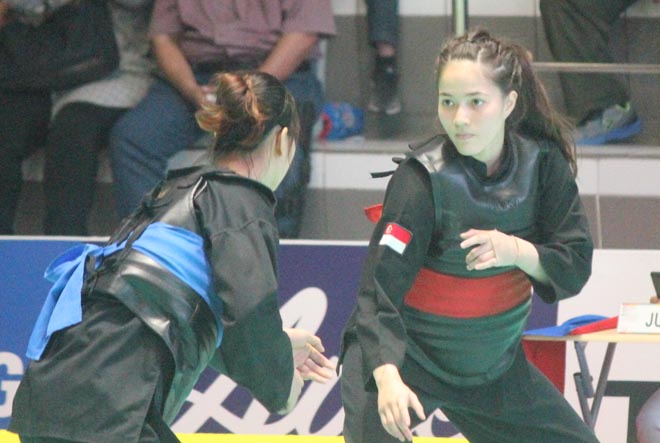 Võ sỹ Việt ra đòn, thêm một người đẹp bị hạ đo ván môn pencak silat ASIAD - 8