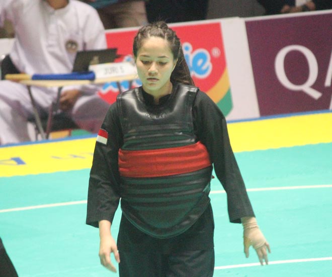 Võ sỹ Việt ra đòn, thêm một người đẹp bị hạ đo ván môn pencak silat ASIAD - 11