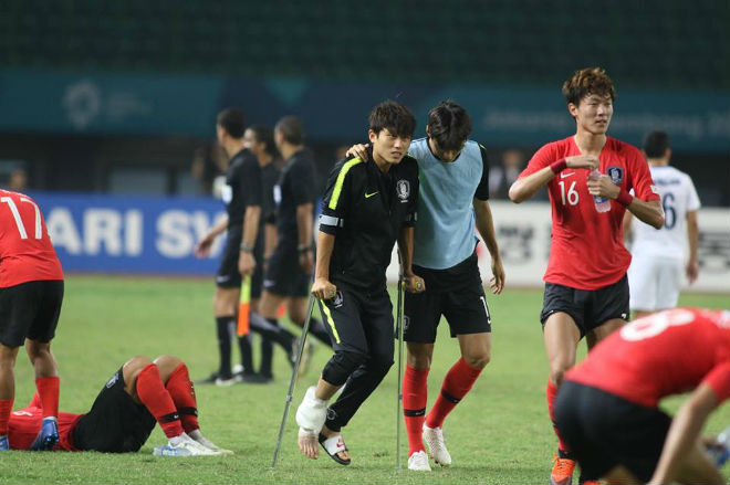 Son Heung Min &#34;yếu tim&#34; né 11m, U23 Hàn Quốc bật khóc đợi U23 Việt Nam - 10