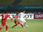 Bóng đá - U23 Việt Nam hú vía phút 90+3: Trung vệ Tiến Dũng va chạm vòng cấm