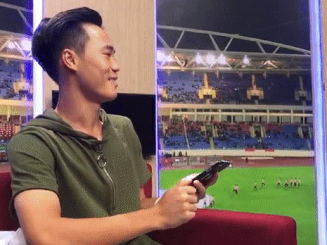 Clip Văn Toàn U23 Việt Nam khoe giọng hát siêu mượt mà ”đốn tim” fan
