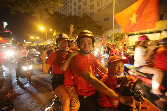 Olympic Việt Nam nhận hơn 2 tỉ đồng tiền thưởng cho suất bán kết ASIAD - 1