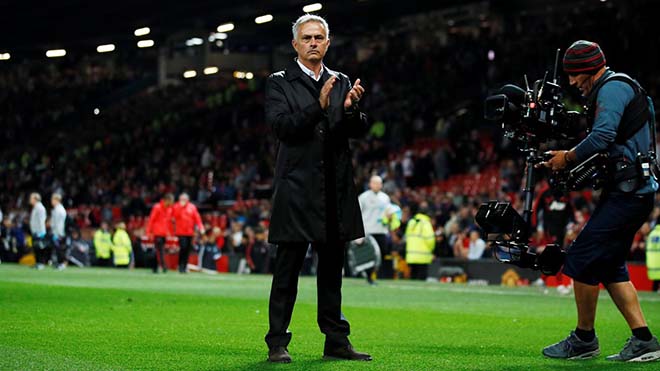 Đại họa Mourinho: Chia tay NHM MU, lời nguyền năm thứ 3 sắp ứng nghiệm - 2