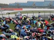 Thể thao - Đua xe MotoGP - British GP: Hủy do trời mưa, mặt đường không đảm bảo