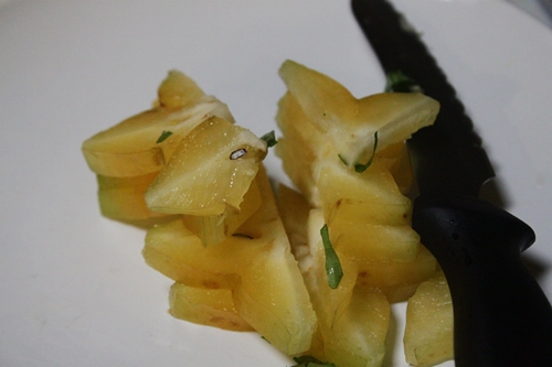 Cách làm món tép khô rang khế hao cơm ngày mưa - 3