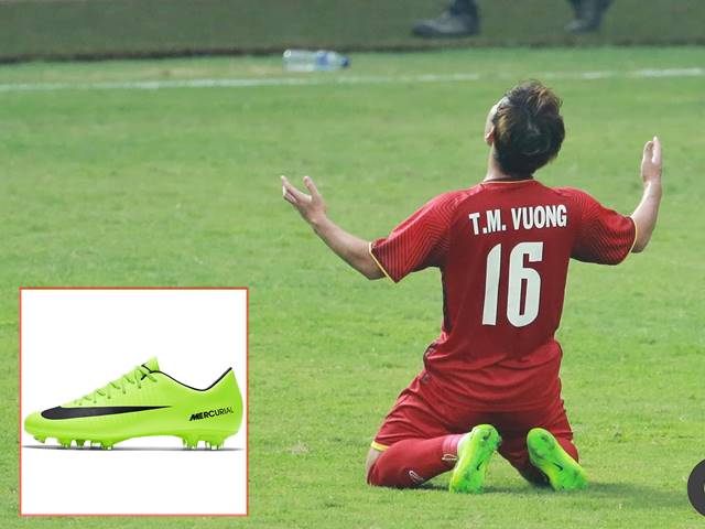 Giày đấu nõn chuối nổi bật của ”hot boy U23 VN” Minh Vương