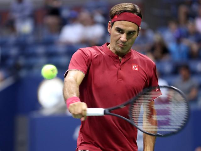 Clip hot US Open: Federer ”vẽ cầu vồng” qua đầu chiến binh Nhật Bản