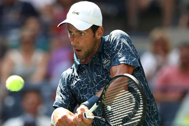 Clip hot US Open: Bị đối thủ &#34;hành hạ&#34;, Djokovic sôi máu đập nát vợt - 1