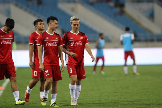 U23 Việt Nam đấu U23 UAE: Nỗ lực đến cùng vì màu cờ sắc áo - 3