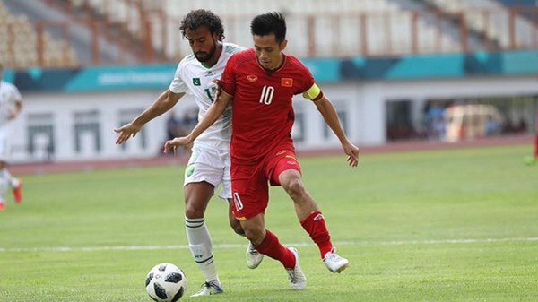 Giày đấu khác biệt của đội trưởng U23 Việt Nam Văn Quyết - 1