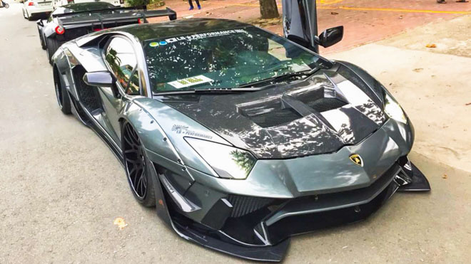 Lamborghini Aventador độ Liberty Walk đầu tiên tại Việt Nam - 7