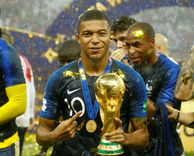 Mbappe sắp vượt Messi giải “Cậu bé vàng”: Vẫn sợ dớp buồn như sao MU - 1