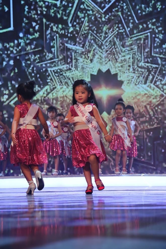 Miss Baby Việt Nam 2018: Đêm chung kết rực rỡ sắc màu - 1