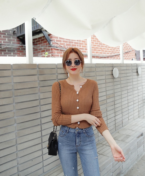 10 cách mặc áo cardigan khiến chàng ngẩn ngơ ngày giao mùa - 2