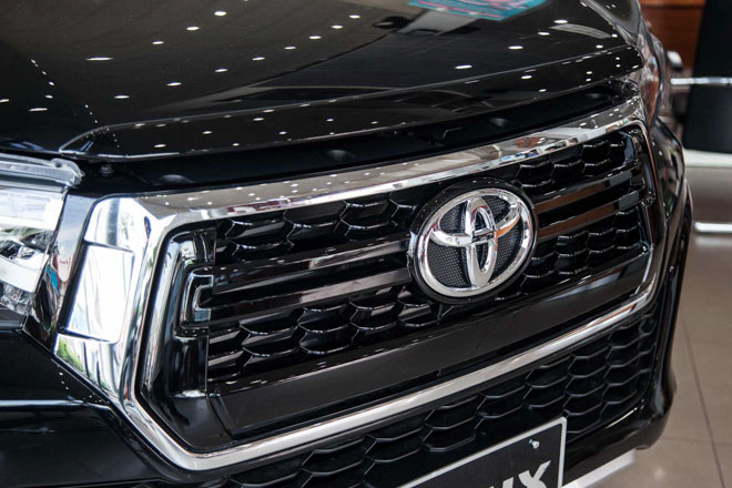 Toyota Hilux 2018: Đã &#34;ngon&#34; nay càng &#34;ngon&#34; hơn với 7 túi khí - 9