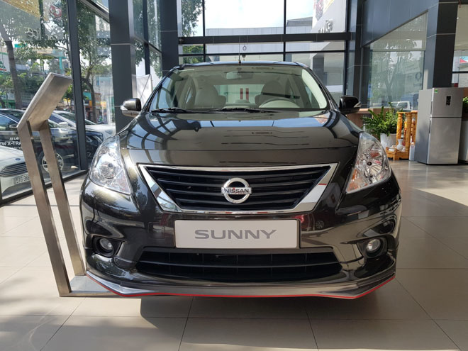 Giá xe Nissan cập nhật tháng 9/2018 - 1