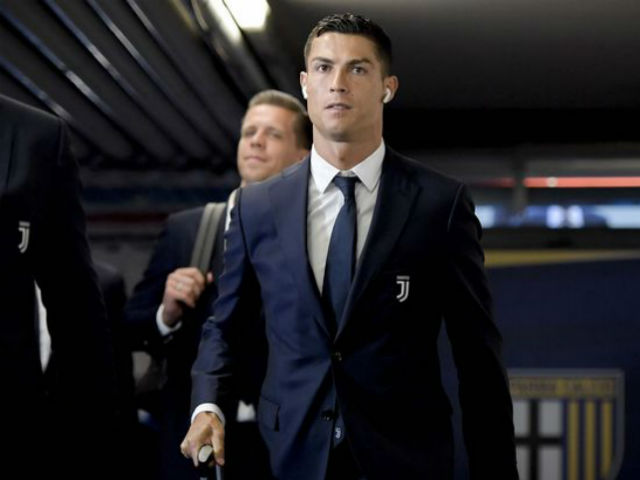 Ronaldo tịt ngòi 3 trận, sợ fan cuồng: Yêu sách đòi Juventus cung phụng