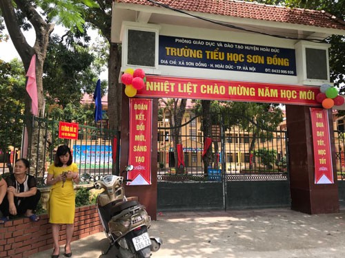 Đủ kiểu lạm thu tiền trường - 1