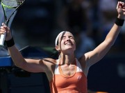 Thể thao - Clip hot US Open: Đàn em ra đòn sấm sét, &quot;thiên nga đen&quot; Serena đứng im