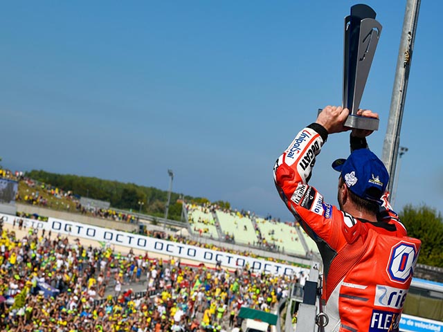 Đua xe MotoGP: Cú hattrick hoàn hảo của người Italia