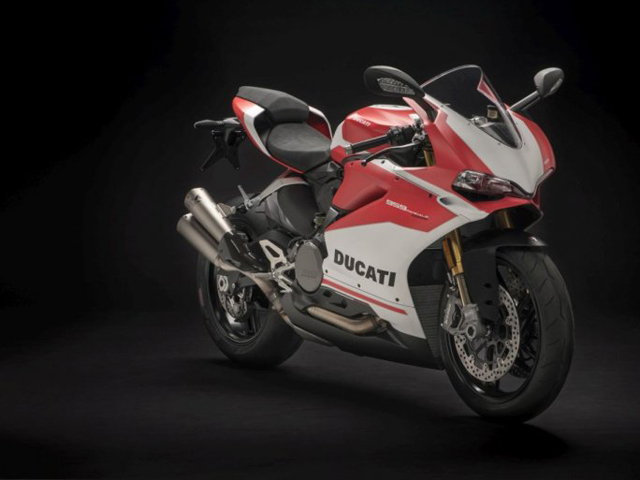 Ducati 959 Panigale Corse 2018: Nhiều đồ chơi hàng hiệu, ”hút hồn” dân mê xe