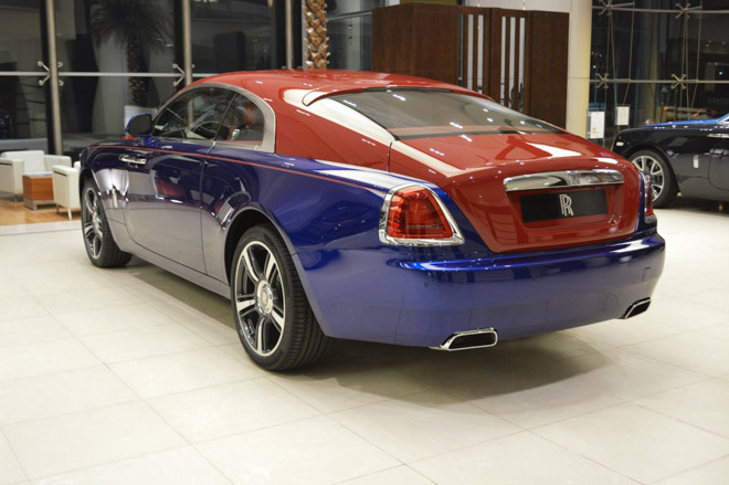 Siêu sang Rolls-Royce Wraith nổi bật với lớp sơn tương phản xanh đỏ - 8