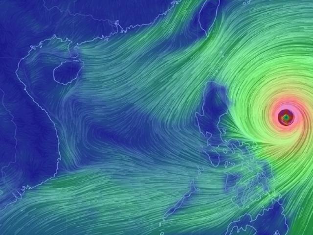 Siêu bão MANGKHUT mạnh cấp 17 tăng tốc vào Biển Đông, biển động dữ dội