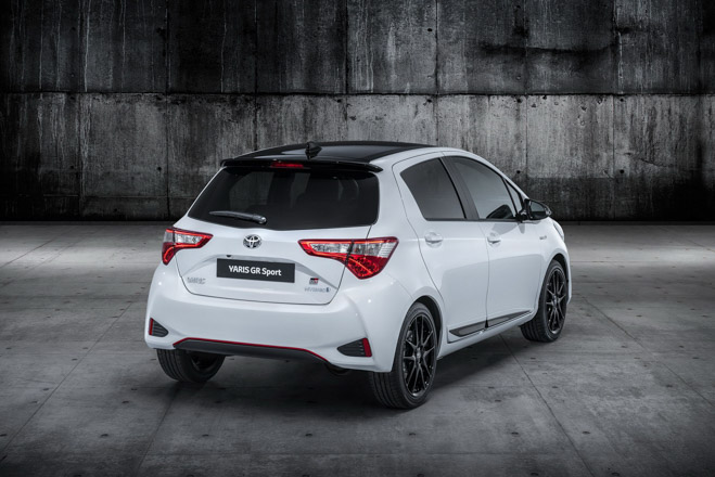 Toyota giới thiệu chiếc hatchback cỡ nhỏ Yaris GR Sport - 3