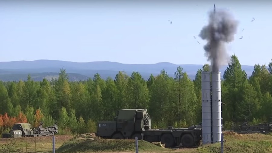 Xem “rồng lửa” S-300 Nga khai hỏa trong cuộc tập trận lớn nhất lịch sử - 1