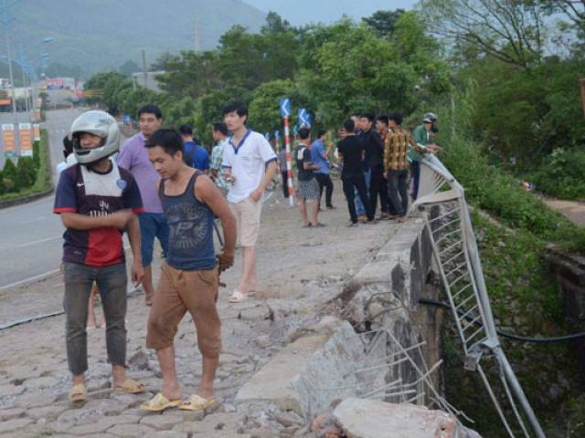 TNGT 13 người chết Lai Châu: Tài xế liên tục la hét "tránh ra"