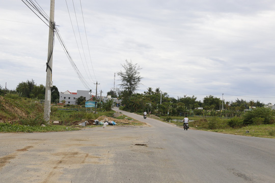 Quảng Nam nói đổi 105 ha đất lấy 1,9 km đường là phù hợp ? - 1