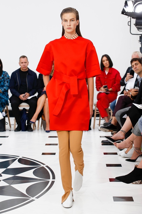 Victoria Beckham làm show kỷ niệm 1 thập kỷ thiết kế - 3