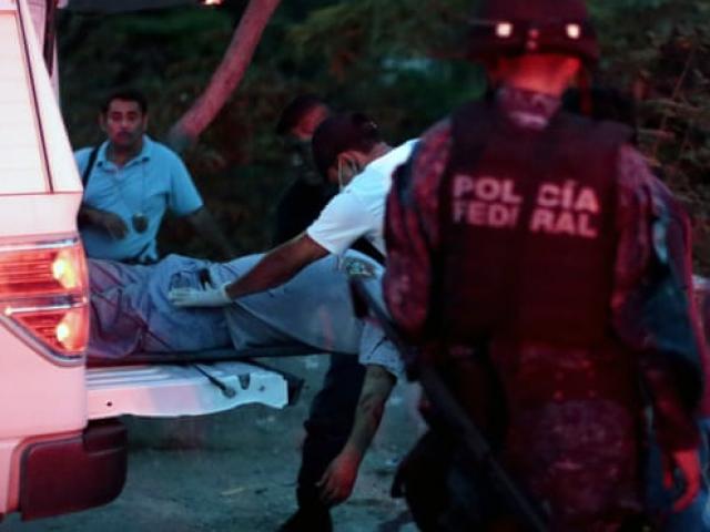 Xe chở đầy xác chết đỗ giữa đường gây phẫn nộ ở Mexico